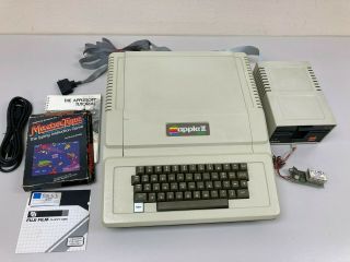 Vintage Apple Ii,  Computer A2s1048 W/ Apple Disk Drive,  Memory Card