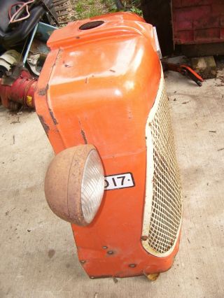VINTAGE ALLIS CHALMERS D 17 TRACTOR - GRILLE HOUSING & SCREEN ASSEMBLY - 1958 3