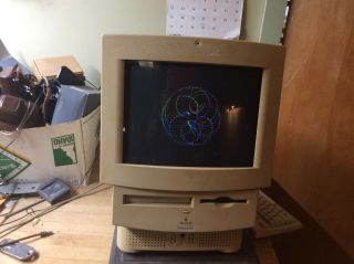 Vintage Apple Macintosh Performa 550 - -