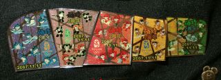 2008 Beijing Olympic Pin Mascots Glitter Puzzle Set Of 5 Pins Plus Badge - Le