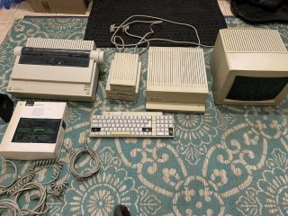 Vintage Apple Iigs Computer With Kb/monitor/floppy Drives/printer