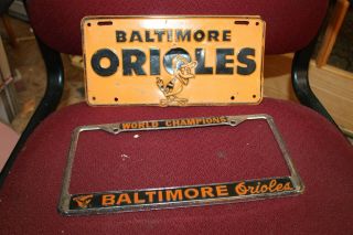 VINTAGE BALTIMORE ORIOLES LICENSE PLATE AND WORLD CHAMPION TAG BRACKET 2