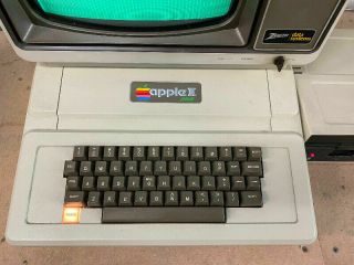 Vintage 1980 Apple II Plus Desktop Computer Zenith ZVM - 121 Monitor - Disk Drive 3