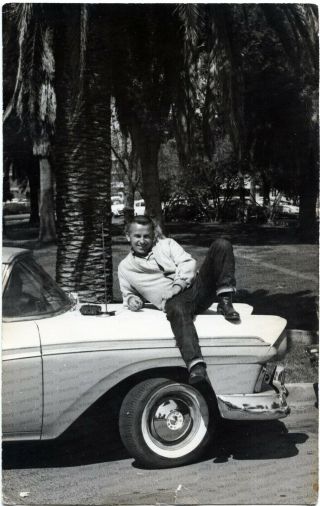 (098) Vintage 1959 3.  5 " X5.  5 " Rppc Photo Postcard Gay Man Poses On Car