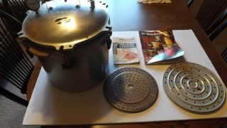 Vintage All American 921 - 1/2 Pressure Cooker W Accessories