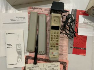 Vintage Model F09LFD8459DG Motorola Brick Cell Phone Cellular One W/ Box Papers 3