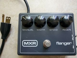 Mxr Flanger M - 117 Vintage 70s Guitar Effects Pedal With Reticon Sad1024a Ic