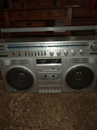 General Electric Ge 3 - 5259a Radio “blockbuster” Vintage Old School 1980s Boombox