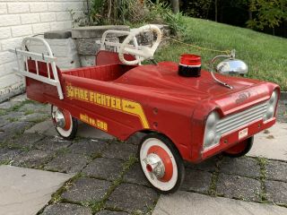 Vintage 1960’s Amf Pedal Car Fire Fighter Unit 508 Fire Truck Bell Light Ladders