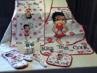 Betty Boop 6 Pc.  Kitchen Set - " Kiss The Cook 