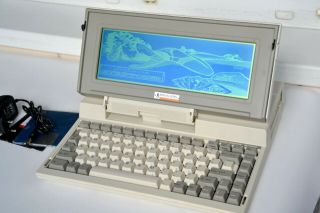 Vintage Toshiba T1000 Laptop With 4.  77mhz 80c88 Cpu