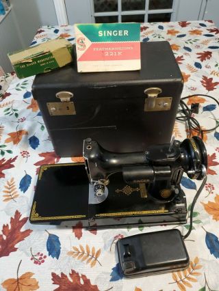Vintage Singer Sewing Machine 221k Featherweight With Case And Accessorie