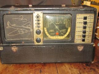 Zenith " Bomber " Model 7g605 Trans - Oceanic Delux Vintage Tube Radio