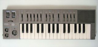 Yamaha Cs01 Cs - 01 Vintage Analog Monophonic Synthesizer Keyboard