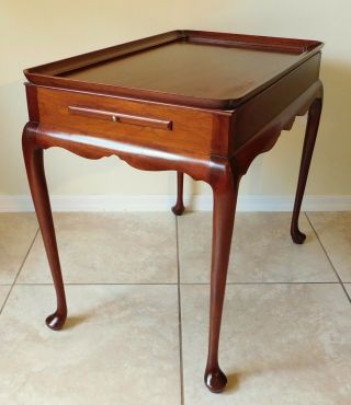 Antique/vtg Queen Anne Mahogany Wood Gallery Side/end Accent Writing Table