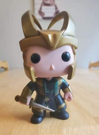 Funko Pop Marvel: Loki (the Dark World) Gold Helmet