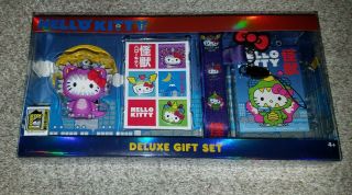 Monogram International: Hello Kitty Kaiju Deluxe Gift Set - Sdcc 2020 Cc@home