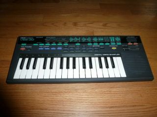 Vintage Yamaha Portasound Vss - 30 Electronic Keyboard 32 Keys