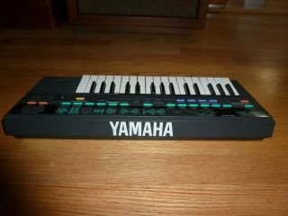 Vintage Yamaha PortaSound VSS - 30 Electronic Keyboard 32 Keys 3