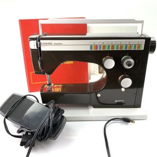 Vintage Husqvarna Viking Model 6440 Sewing Machine Colormatic 64 40 & Foot Pedal