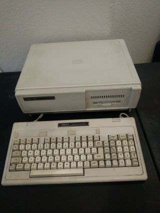 Tandy 1000 Tx Personal Computer Pc - Vintage - Powers On