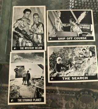 Vintage 1966 Topps Lost In Space Don & Judy 7,  9,  26,  43