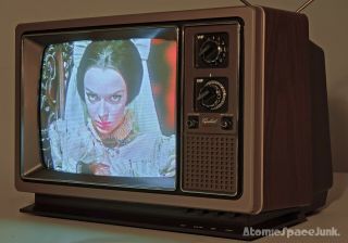 Capehart Vintage Television Set 1984 13 " Color Tv Woolco Aoc Admiral