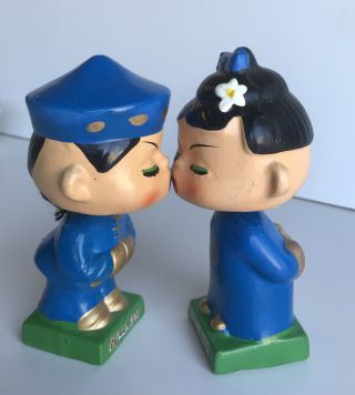 Vintage Hand Painted Japanese Asian Kissing Magnetic Nodder Bobble Head Figures