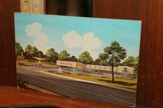Vintage Postcard Holiday Inn Jr.  Memphis Tennessee