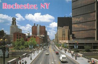 Rochester,  York Main Street View Vintage 1990s Postcard B01