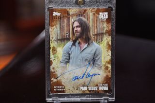 Topps Walking Dead Season 7 Autograph Card Tom Payne As Paul Jesus Rovia 20/50