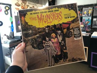 The Munsters PUMPKIN ORANGE Splatter Colored Vinyl (zacherle ' s groovie goolies) 2