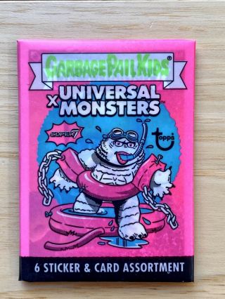2019 Garbage Pail Kids Universal Monsters Pink Error Wax Pack 7 - White