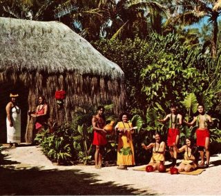 Hawaiian Village Natives Polynesian Cultural Center Laie Oahu Vintage Postcard