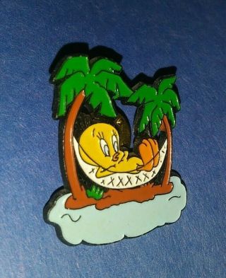Vintage Looney Tunes Tweety Bird Collectible Pin Rare L@@k L