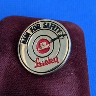 Vintage Lucky Grocery Store Employee Pin.  Zero Accidents.  " Aim For Safety "