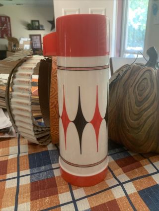 Vintage Alladin Thermos.  Red And Black.