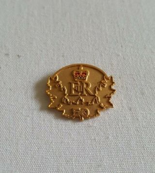 Queen Elizabeth Golden Jubilee 50th Anniversary Er Canada Pin