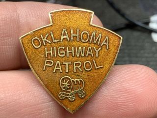 Oklahoma Highway Patrol Old Carriage Logo Design Service Award Pin.