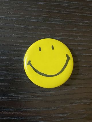 Vintage Yellow Smiley Face Button Pin Badge Rare Fun Smile