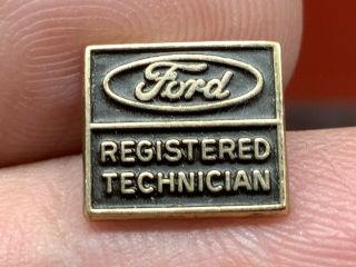 Ford “registered Technician” 1/10 10k Gold Vintage Rare Service Award Pin.
