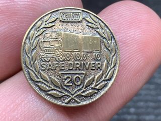 Yellow Freight Lines Cab Over Doubles Logo Stunning 20 Years Service Award Pin.