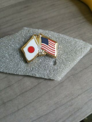 Us And Japan Crossed Flags Lapel Pin