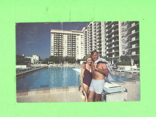 Zz Postcard The Roney Plaza Apartment Hotel Miami Beach Men & Woman Beauty Pool