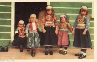 K89.  Vintage Postcard.  Dutch Children From Marken