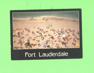 Gg Postcard Fort Lauderdale Florida Bathers On The Beach Post Card