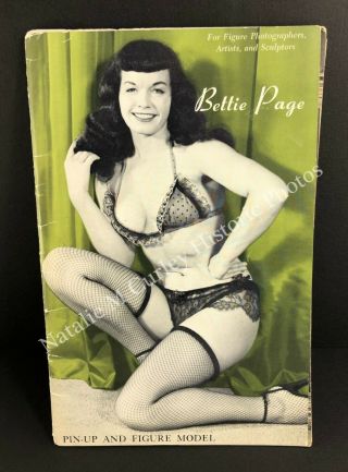 Vintage 1950s Bettie Page Nude Artist Model Printed Photo Book