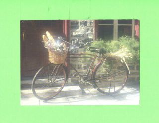 Zz Postcard Velo Bicyclette Bike Le Lapin Saute Resto Rue Petit Champlain Quebe