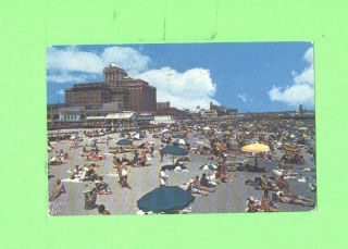 Zz Postcard Atlantic City Jersey Bathers On The Beach Haddon Hall & Hotels