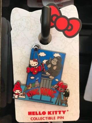 Universal Studios Hello Kitty King Kong Collectible Pin On Card